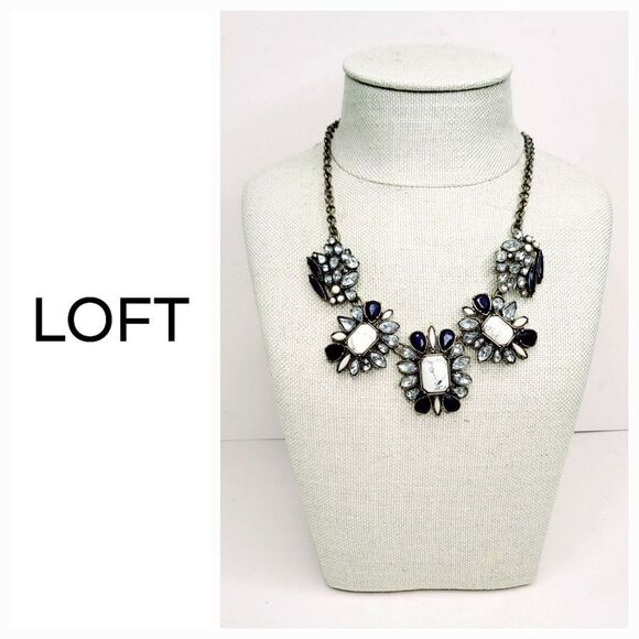 LOFT Jewelry - Loft statement necklace